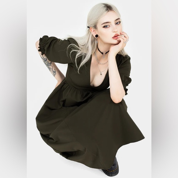 Disturbia Olive Midi Dress - Picture 11 of 12